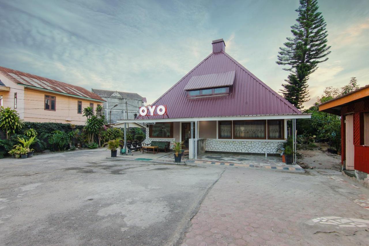 Oyo 799 Hotel Dieng Berastagi Eksteriør bilde