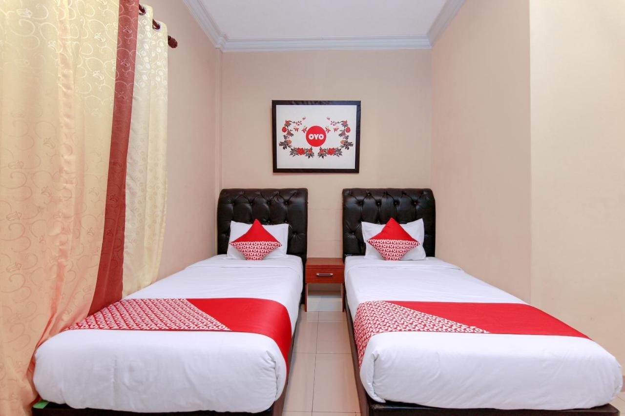 Oyo 799 Hotel Dieng Berastagi Eksteriør bilde